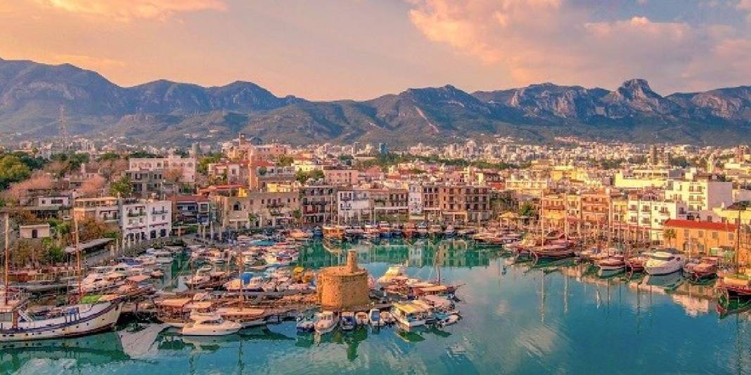 İstanbul'a gitmek kadar kolay! 2025 vizesiz gezilecek ülkeler: Kimliğiniz olması yetiyor 7